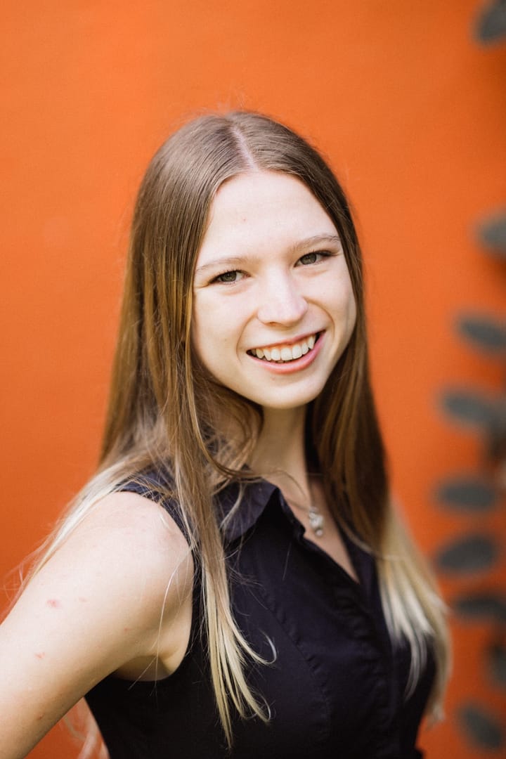 Hannah Rachfall – Canada / Costa Rica Hannah Rachfall – Canada / Costa Rica
